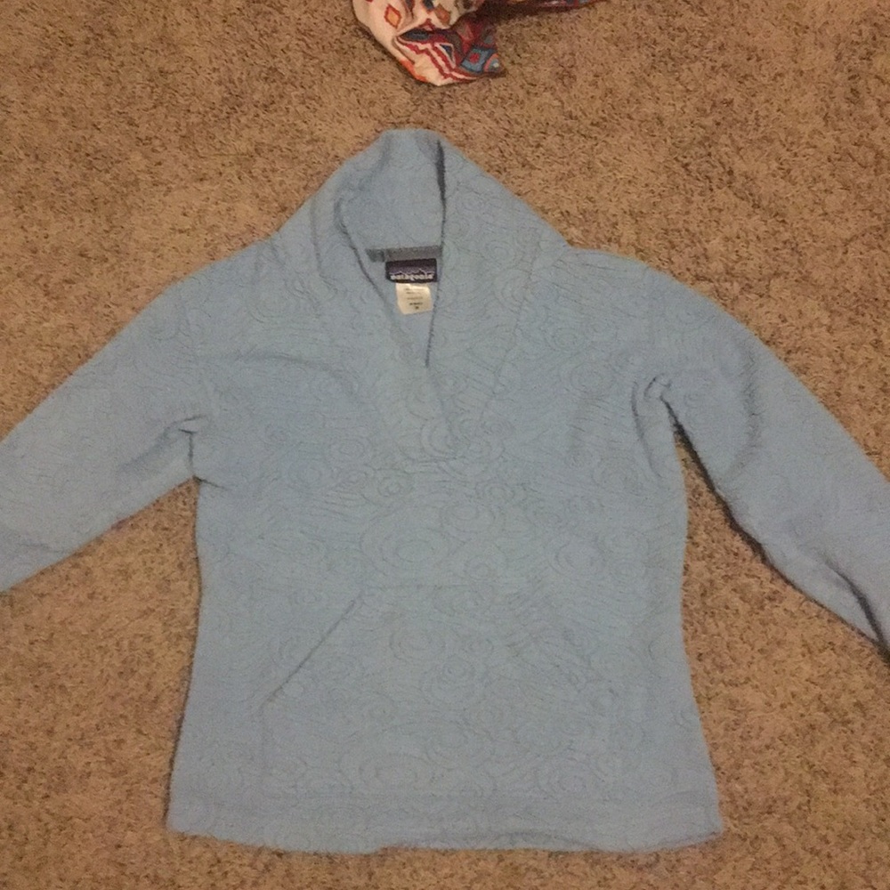 Patagonia v-neck pullover